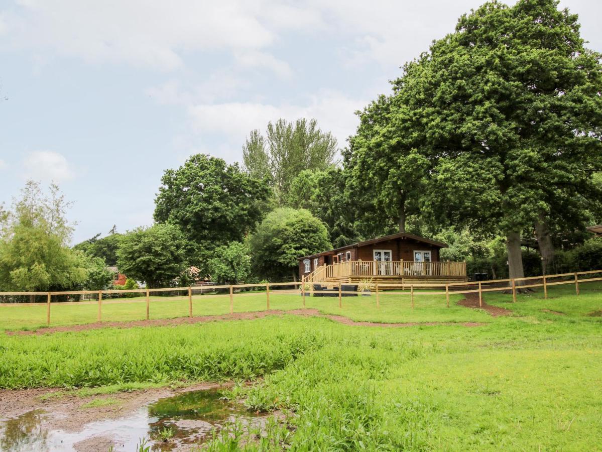 The Log Cabin 滕伯里 外观 照片